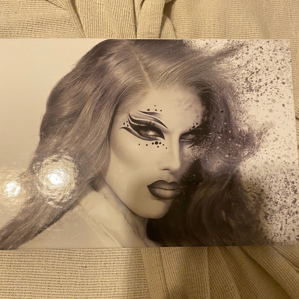 Jeffree Star Creamated Pallete